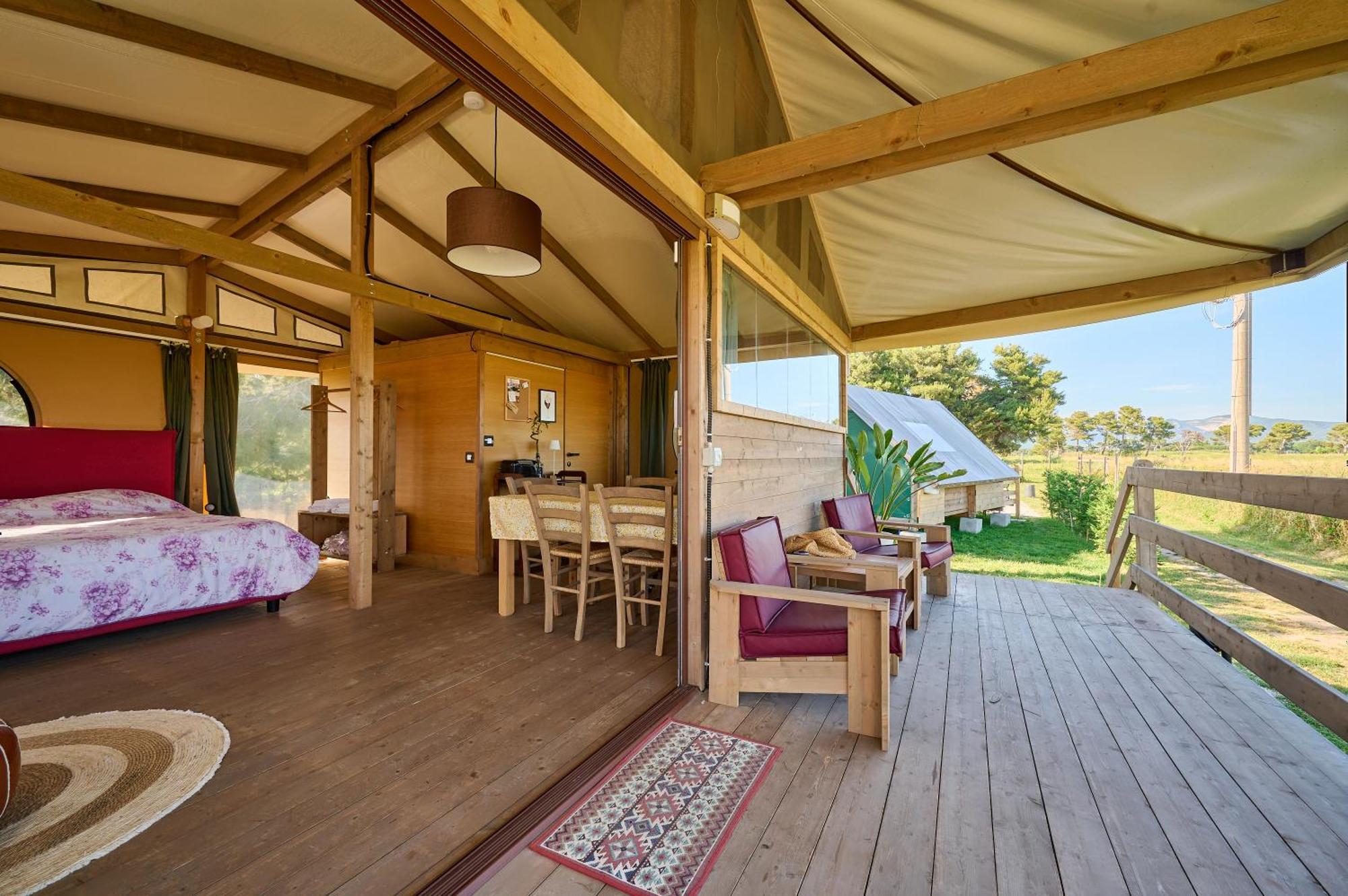 Suite Glamping Vicino Al Mare ピオンビーノ エクステリア 写真