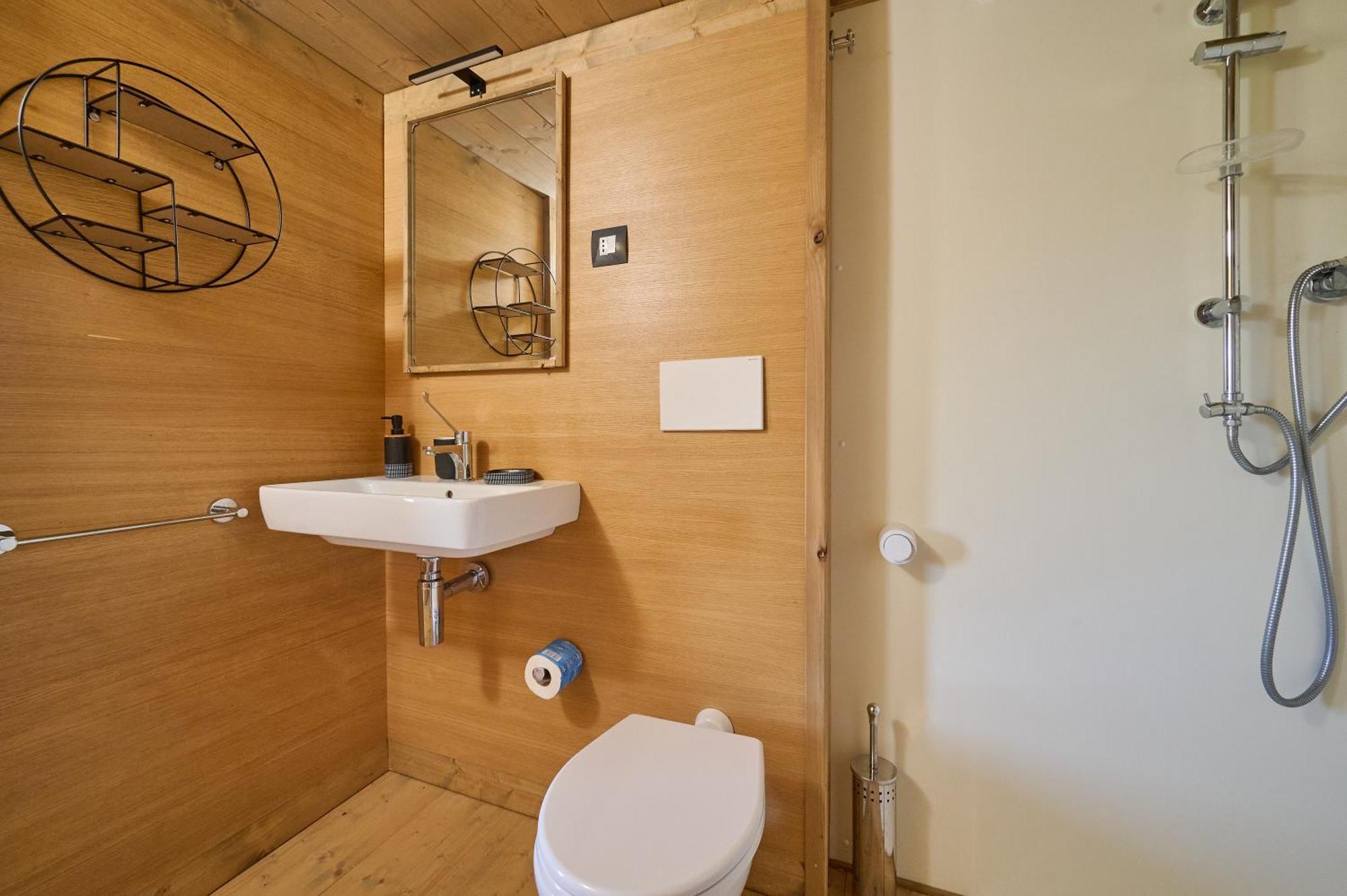 Suite Glamping Vicino Al Mare ピオンビーノ エクステリア 写真
